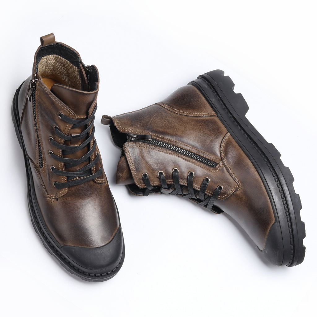 Men outdoor work boots